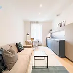 Apartman Slataper 9 Tirabora Short Rent, Con Parcheggio Privato *