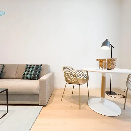 דירה Slataper 9 Tirabora Short Rent, Con Parcheggio Privato *