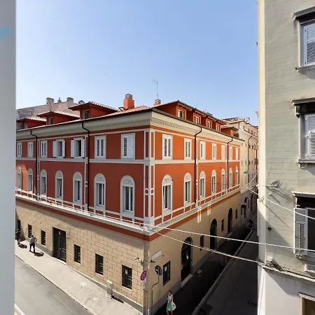 Slataper 9 Tirabora Short Rent, Con Parcheggio Privato شقة *
