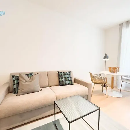 Slataper 9 Tirabora Short Rent, Con Parcheggio Privato شقة ترييستي