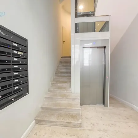 Slataper 9 Tirabora Short Rent, Con Parcheggio Privato * ترييستي